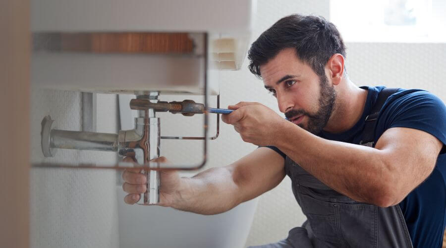 Local tankless water heater installation in Mason City, IA